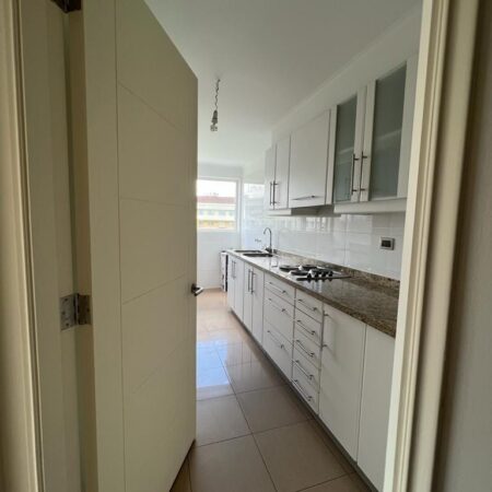 DEPARTAMENTO EN CONDOMINIO VALLE DEL SOL 4