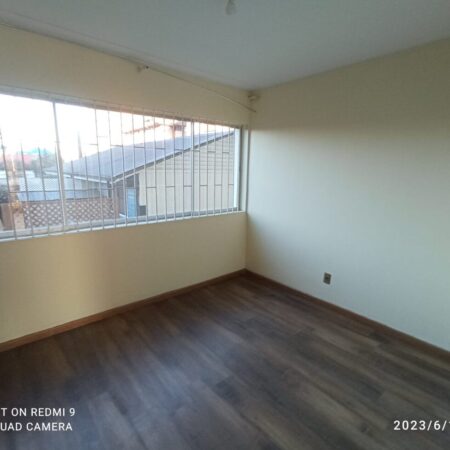 departamento a pasos de av Alemania 13