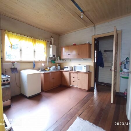 vende casa en calle Miraflores 10